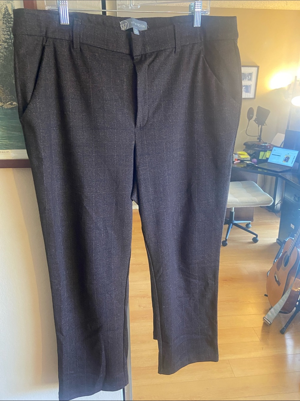 Wit & Wisdom Women's Chocolate Plaid cropped pant - sz 16